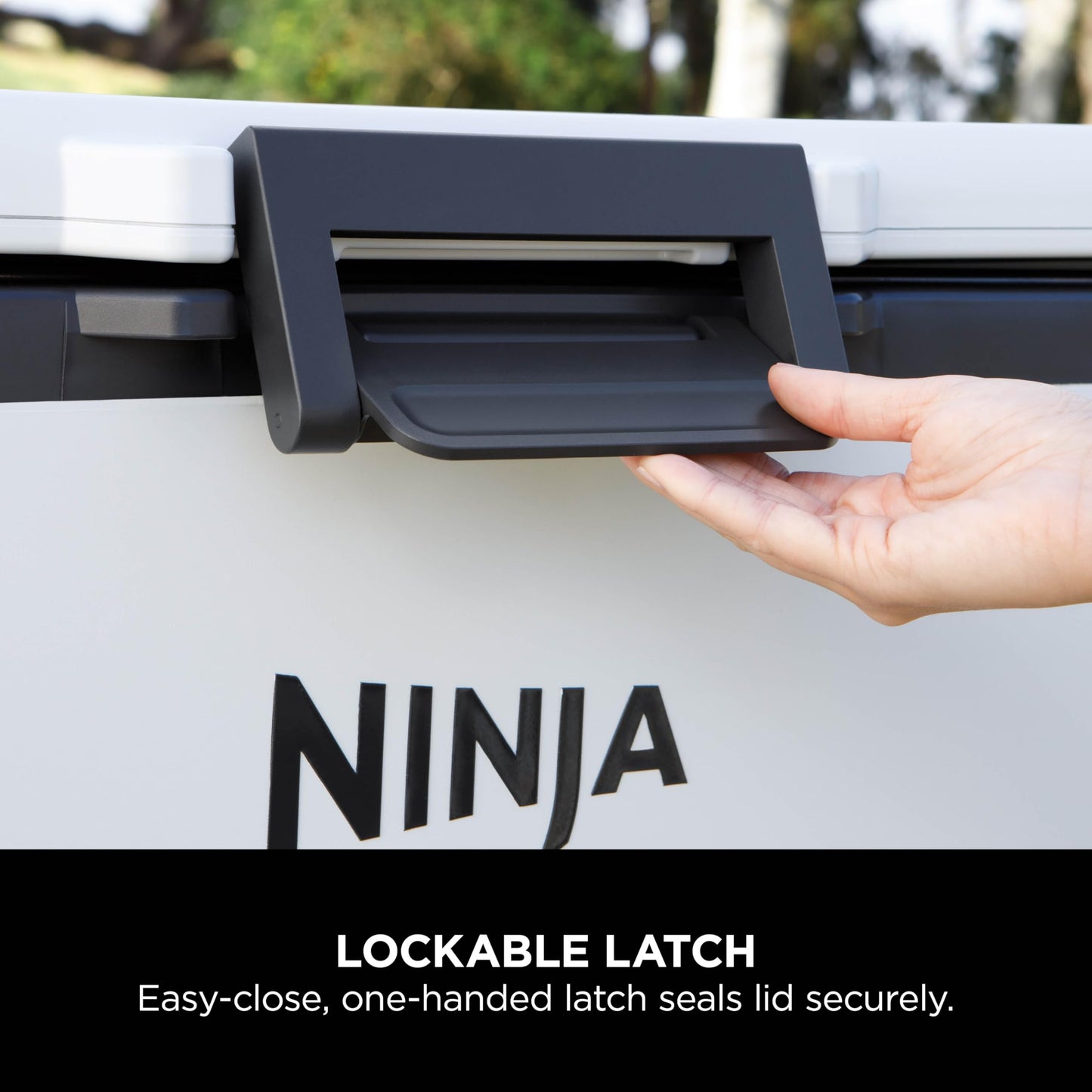 Ninja FrostVault Heavy-Duty Insulated Cool Box, Wheeled Premium Cooler