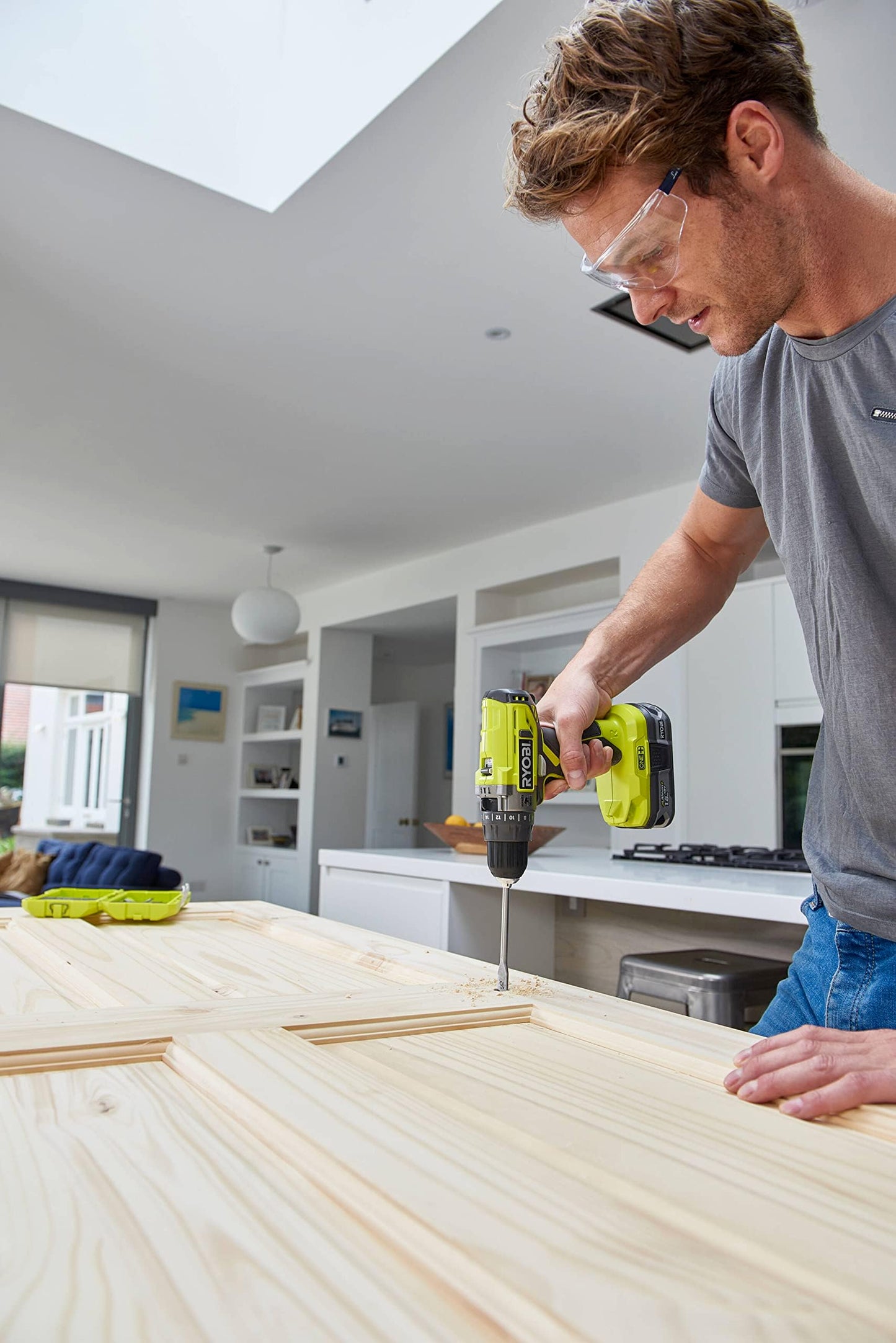 RYOBI - BRUSHLESS Motor Drill-Driver Without Carbon