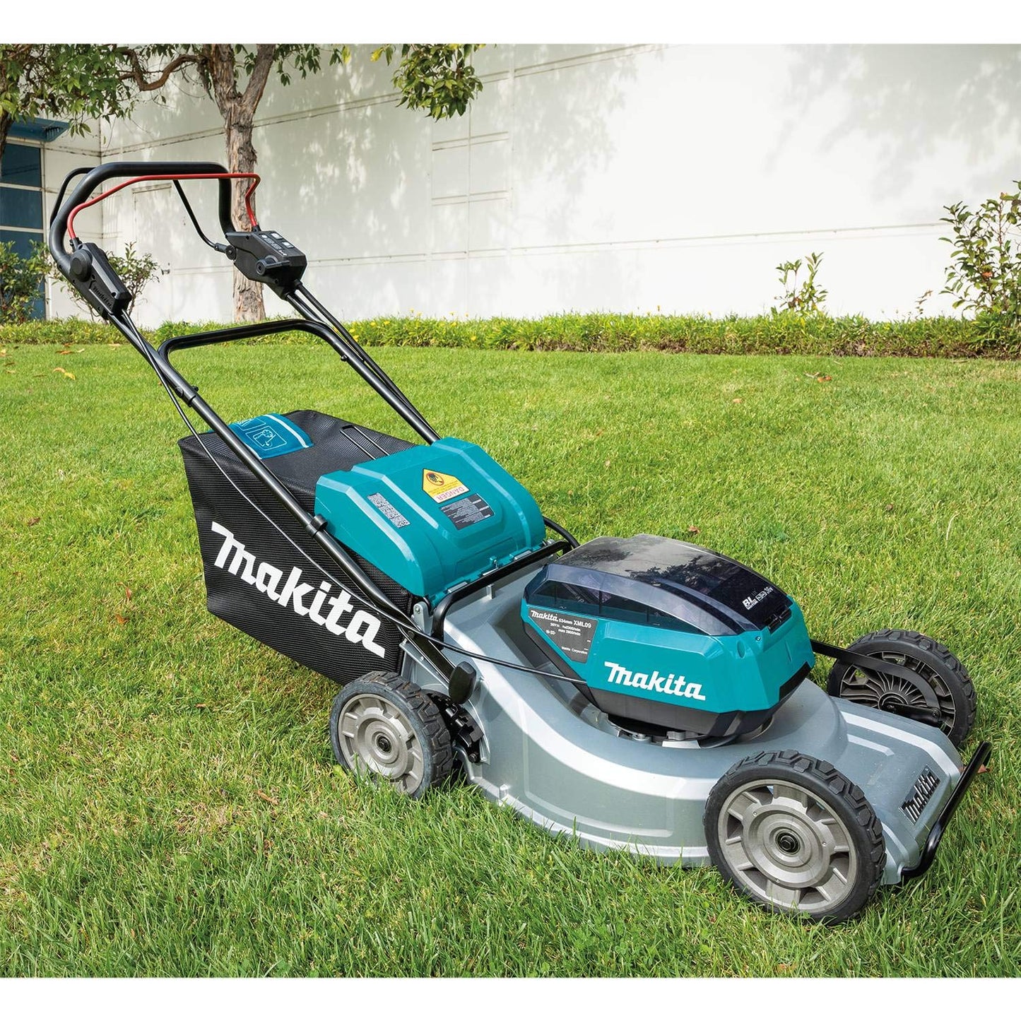 Makita DLM533Z Twin 18V (36V) Li-ion LXT 53cm Brushless Lawn Mower - Batteries and Charger Not Included